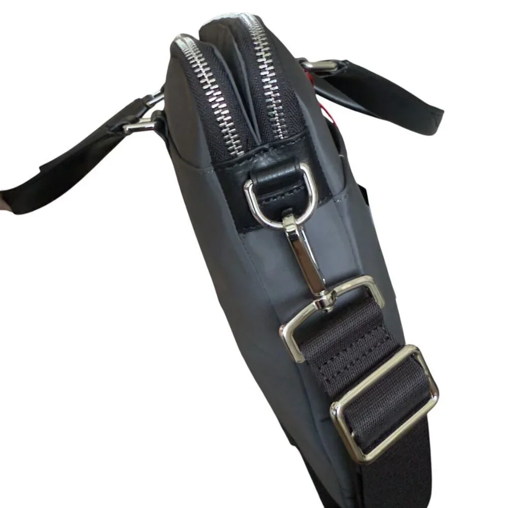 Tumi Thornbury Grey Nylon & Leather Triple compartment‎ Briefcase Bag 136350